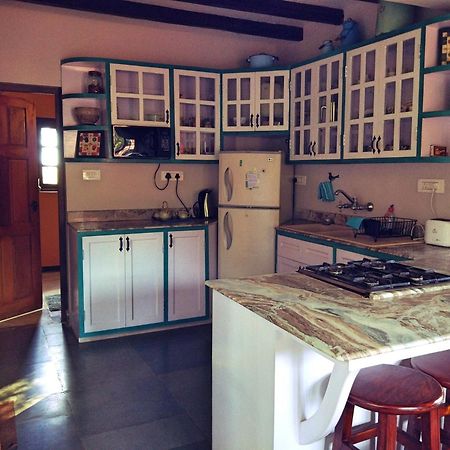 Stumpfields Bed & Breakfast Ооти Екстериор снимка