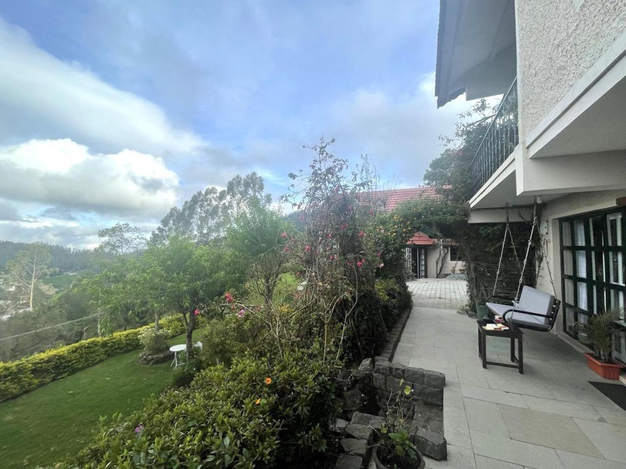 Stumpfields Bed & Breakfast Ооти Екстериор снимка