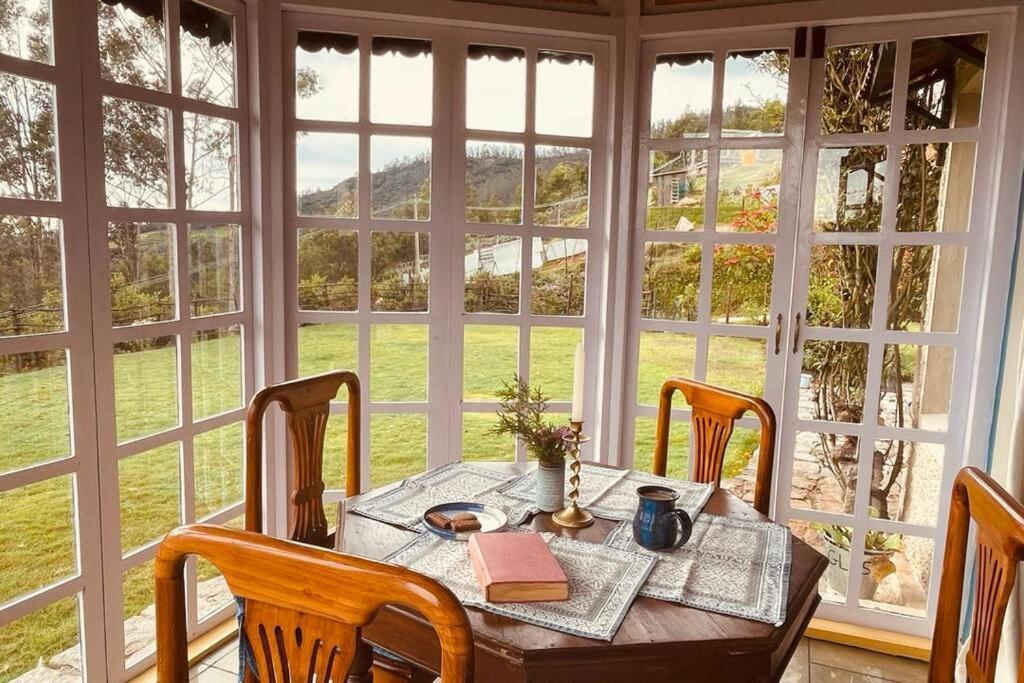 Stumpfields Bed & Breakfast Ооти Екстериор снимка